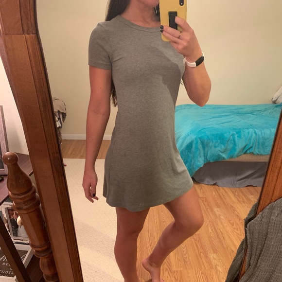 T-Shirt Dress - Picture 1 of 4